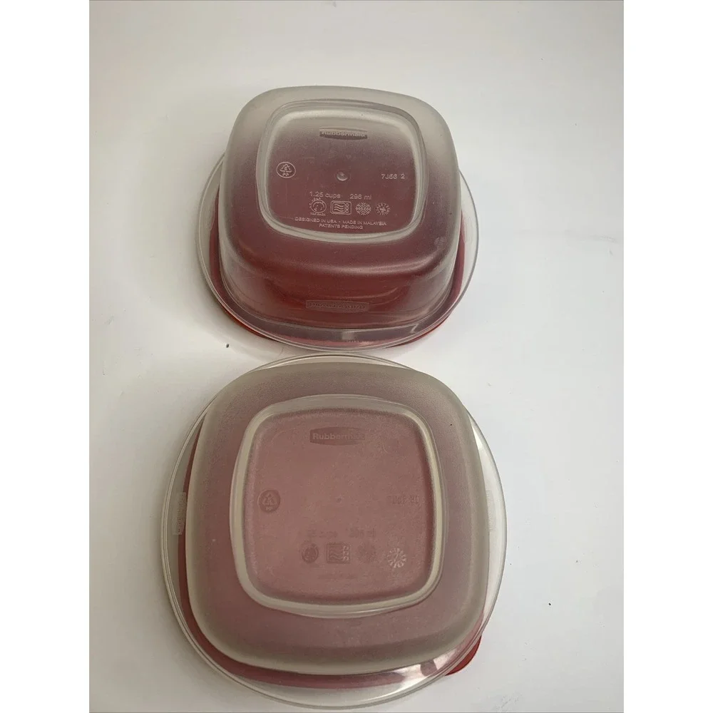 Rubbermaid ‎ Lot Of Two Storage Container Easy To Find Red Lid 1.25 cups